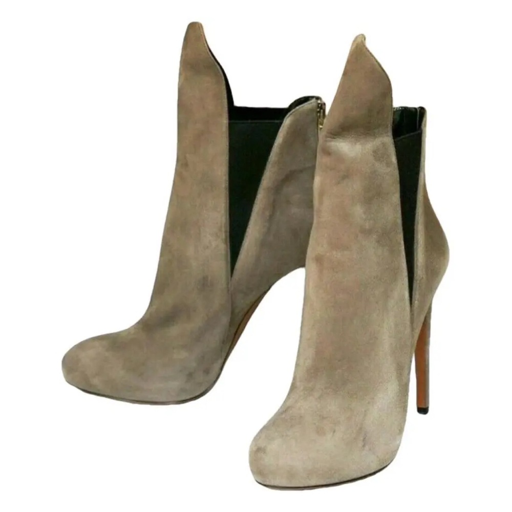 NWT Alaia Taupe & Black Suede Boots